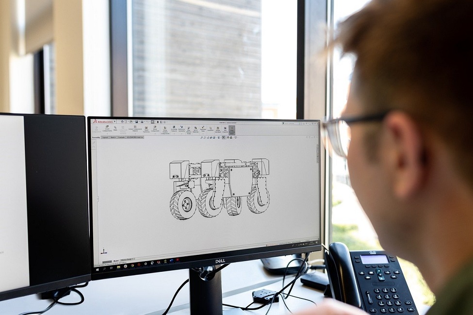 Engineer Using SOLIDWORKS